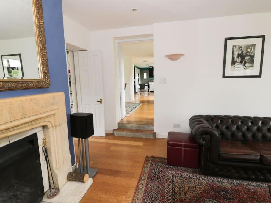 Spacious Rural Cotswolds Family With Mod-cons! Casa vacanze