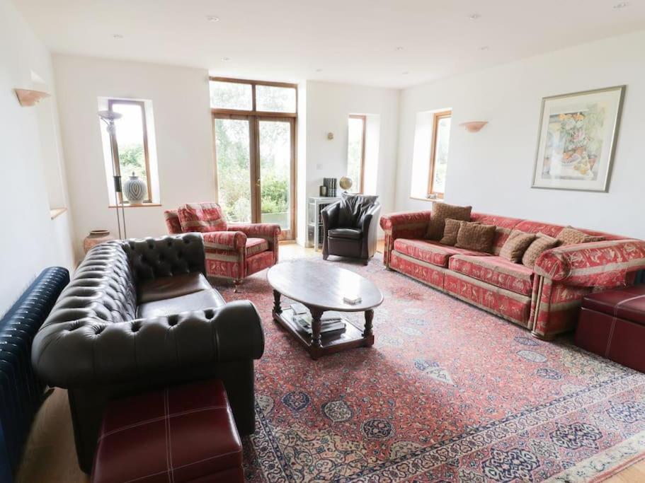 Spacious Rural Cotswolds Family With Mod-cons! Casa vacanze Cheltenham